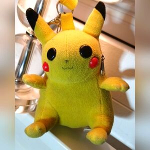 Very 1st Generation 1995-1996 pokemon pikachu plush toy.